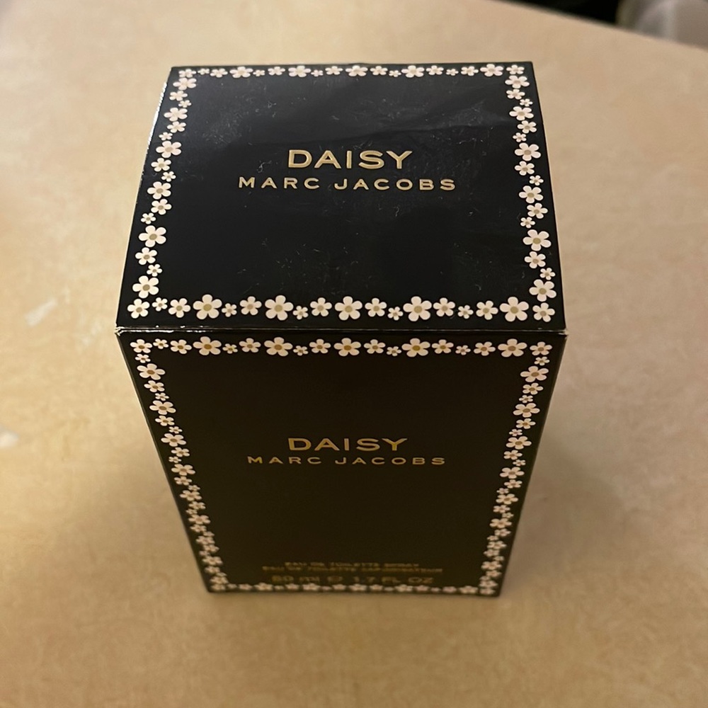 Marc Jacobs Daisy Perfume